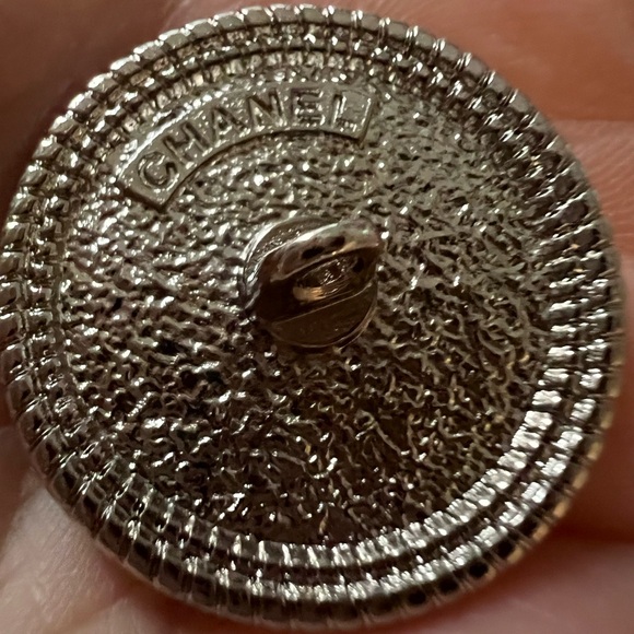 🤩Silver Brocade/CC style/25mm=Quarter/Shankback replacement buttons/weig… - Picture 5 of 6
